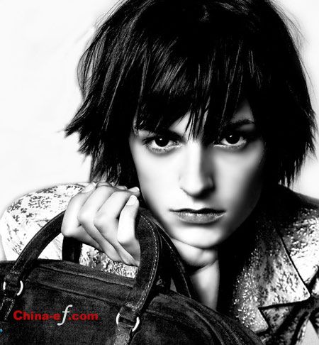 黑白的魅力女郎 不同的感性复古女人中国品牌